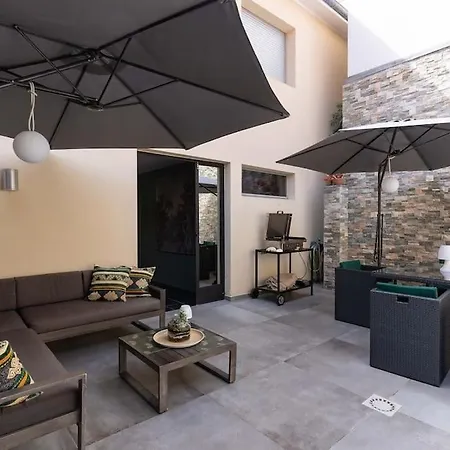 Maison De 250 M2 Avec à Villa Arcachon