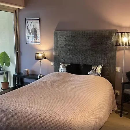 Maison De 250 M2 Avec A Вилла *