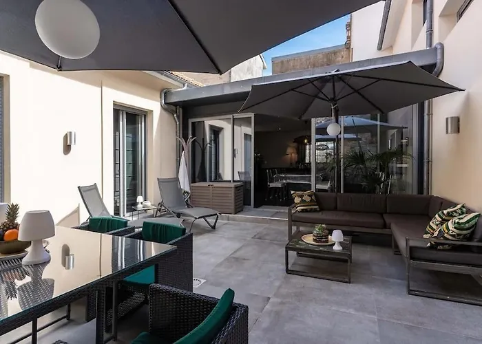 Maison De 250 M2 Avec A *