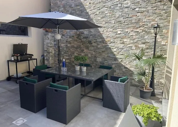 ヴィラ Maison De 250 M2 Avec A *